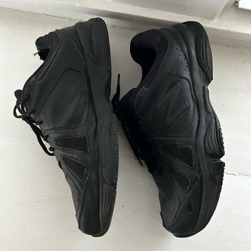 NB New Balance Men’s Black Leather Sneaker Shoes 13 4E